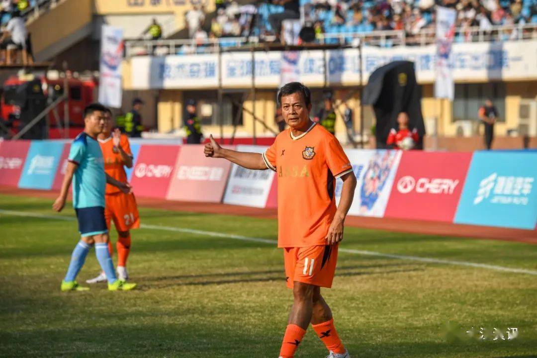 快船vs国王首发阵容预测 谁的首发占优？(2025年10月16日)