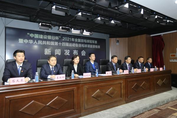 穆里尼奥：波尔图的助理教练卢乔·冈萨雷斯，骂了我50次叛徒。我想问问他，我背叛了什么？把一个叫“卢乔·冈萨雷斯”的人拎了出来