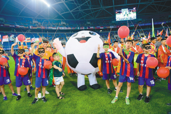 周二001澳超前瞻：悉尼FC主场硬刚残阵墨尔本城，比分进球数精准剖析