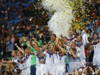 12连胜！雷霆横扫76人，亚历山大连续132场20+，探花35+7三分